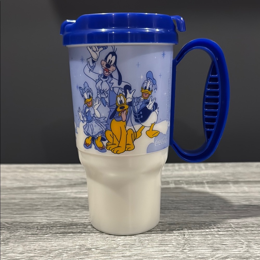 Disney | Walt Disney World: Mickey & Friends Winter Scene (2007) - Travel Mug